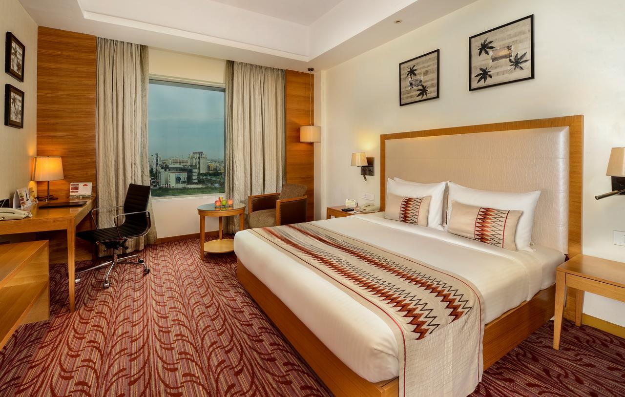 Pride Plaza Hotel, Kalkutta Exterior foto A room at the hotel